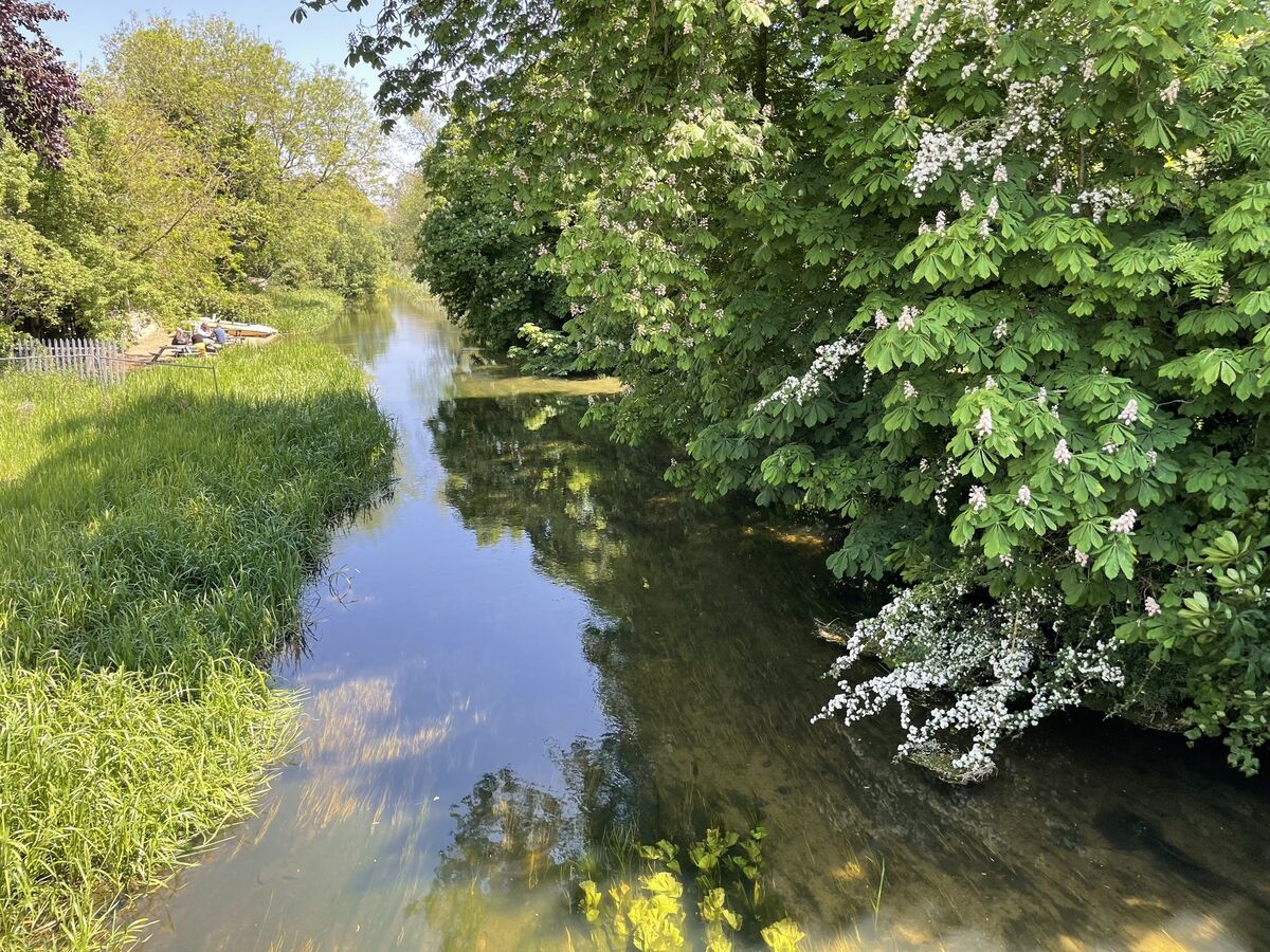Market Deeping River