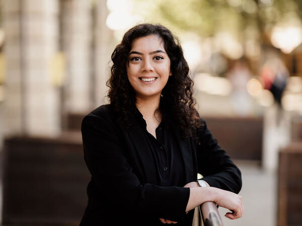 Niveta Ganger Web Prof